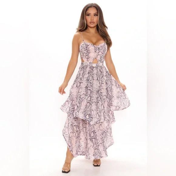 fashion nova dress size chart Hunter Green Midi Dress Fashion Nova M (8-10)